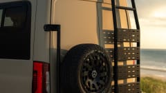 De Suite – 3p Mercedes-Benz campervan from 2024