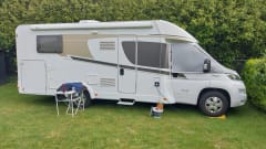 Camper FIER – Spacious 2/3 person Camper (Carado T447) from 2018 with standing height 2.08m