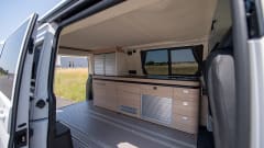 2 to 6 persons Volkswagen Style VAN