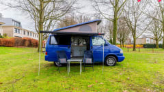 Foelie – 4p Volkswagen campervan uit 2002