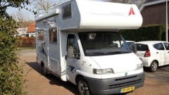 Pèpè – Very neat and spacious camper