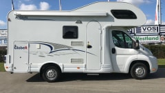 Complete & Compact 6-person camper with bunk bed (Luxury)