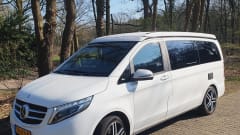 4p Mercedes-Benz camper bus. Euro 6 + automatic