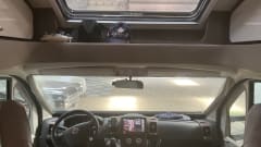 Calimero  – 4 pers Carat luxury camper with fixed bed