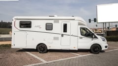 Just GO – Dethleffs Just GO 4-seater semi-integrated camper