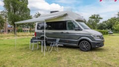 4-person VW GRAND CALIFORNIA automatic WITH AIR CONDITIONING, shower and toilet 