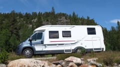 Autumn Special! Luxury Adria Coral Plus - single beds - leveling system  