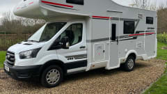 Wilderness – 6 berth Roller Team 690  Auto