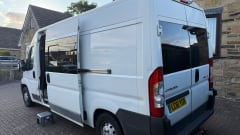 Ashton – Renault campervan met 2 slaapplaatsen uit 2012