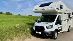 M6 Motorhome Hire Ltd – 6 berth Ford Roller Team Zefiro 675 2022