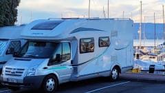 Camper 4 posti letto nelle Alpi vicino a Ginevra e Annecy