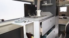 Jessie – Jessie, Camperbus Roller Team 4P, nice and compact and yet luxurious, shower and toilet