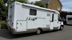 De Camper – Pilote semi-integrated (3 persons)
