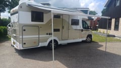 4p Bürstner semi-integrated uit 2010