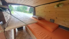 Bus – Omgebouwde VTIO voor te surfen - 2p