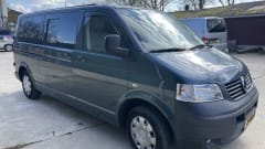 2 pers. Gezellige Camper met nieuw interieur !! – WINTER RATE, from 4 weeks rental, € 50.00 per day!   