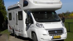 Spacious and complete camper for a nice price