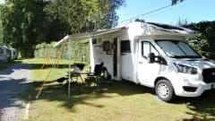 Luxe camper – Luxury automatic Ford 170 HP - With complete equipment for 4 people!