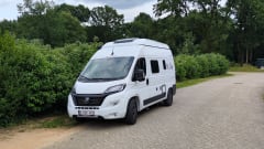 Felix de campervan – 4P Hymer Ayers Rock van 2022