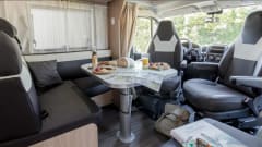 4p Sunlight semi-integrated uit 2023