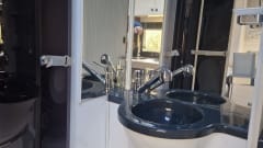 Holiday Hopper – 4p Challenger integrated uit 2018