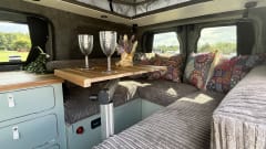 Woody – ⚡ Eco-Friendly Electric Campervan – Sustainable Adventures in Style