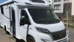 Prachtige bijna nieuwe camper