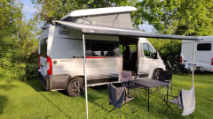 Manoeuvrable camper with 4 sleeping places - Burstner Campeo Roadrunnen C600
