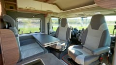 Knaus 600 ME met daktent – 4p Knaus rooftop from 2025