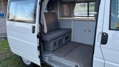 Witje op Wielen – 4p Volkswagen campervan from 1999