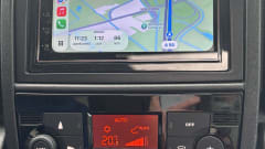 Viaggia completamente fuori dalla rete elettrica con il nostro comodo camper del 2018