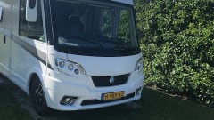 'Almost' new KNAUS VAN I 650 MEG.