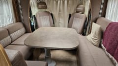 Flash – Chausson Flash 10 with electronic drop down bed