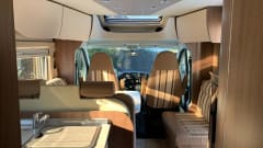 EXTRA DAYS Available Luxury Super Cozy Camper king-size bed / full air conditioning