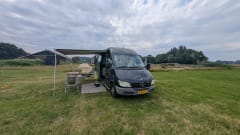 Benz – 2p Mercedes-Benz bus uit 2004