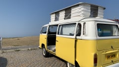 Daffy – Classic VW Type 2 Campervan