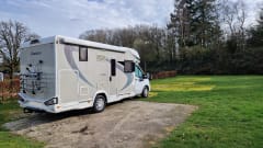 Complete 4 persoons camper: Chausson 640 Titanium - automaat - 2019