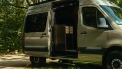The Beast – 4-sitziger Mercedes-Benz Bus ab 2025
