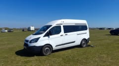 DUSTY – FORD TRANSIT CUSTOM HIGH TOP - UP TO 5 BERTH