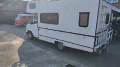 gezinscamper – 6p Fiat alcove from 1993