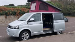 Campie – Volkswagen 'Poptop'  T5 Transporter Camper-van 