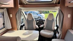 Carado automaat – 4p Carado semi-integrated from 2017