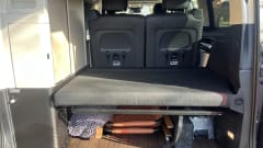 Sprokmobiel – 4p Mercedes-Benz campervan uit 2022