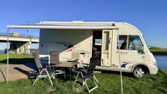 BasCar – Mercedes-Benz automaat • Frankia Comfortclass • volledig uitgerust