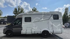 4p Hymer semi-integrated from 2023