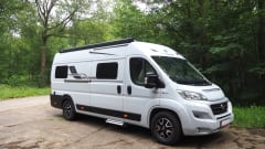 Yvonneke – Fiat: Off Grid-Nespresso-BIP&GO-Bicycle rack-Large refrigerator-LPG tank