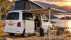 Bettie – Camper Volkswagen a 4 posti letto, dal 2024