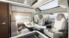 Well equipped Karmann Davis 620 bus from 2022 - dogs welcome