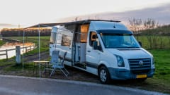 Albatros – The ultimate off-grid campervan: indoor shower, electric cooking and more