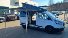 ROSA – Campervan Ford per 4 persone del 2023